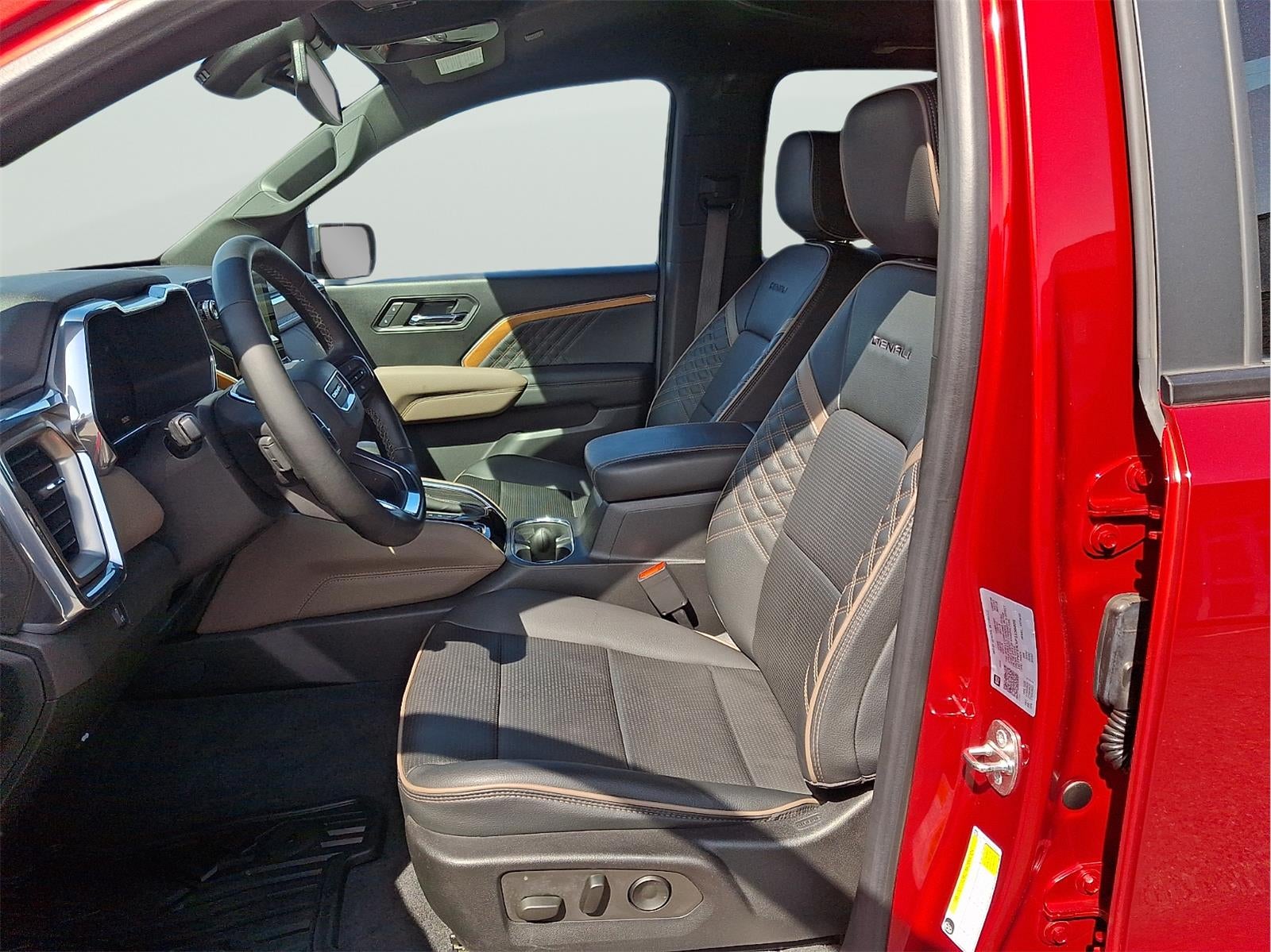 2023 GMC Canyon 4WD Denali