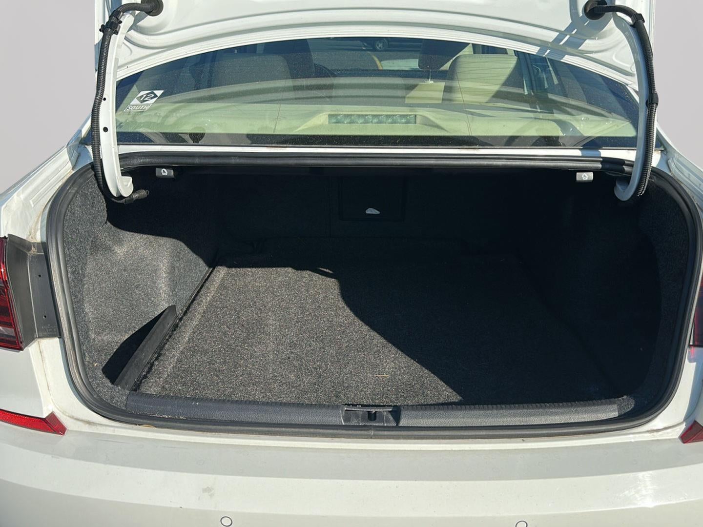 2017 Volkswagen Passat 1.8T SEL Premium