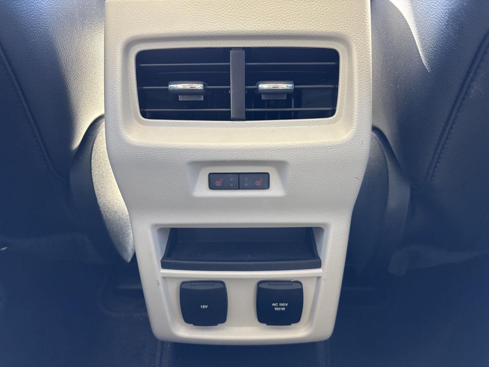 2020 Ford Edge Titanium