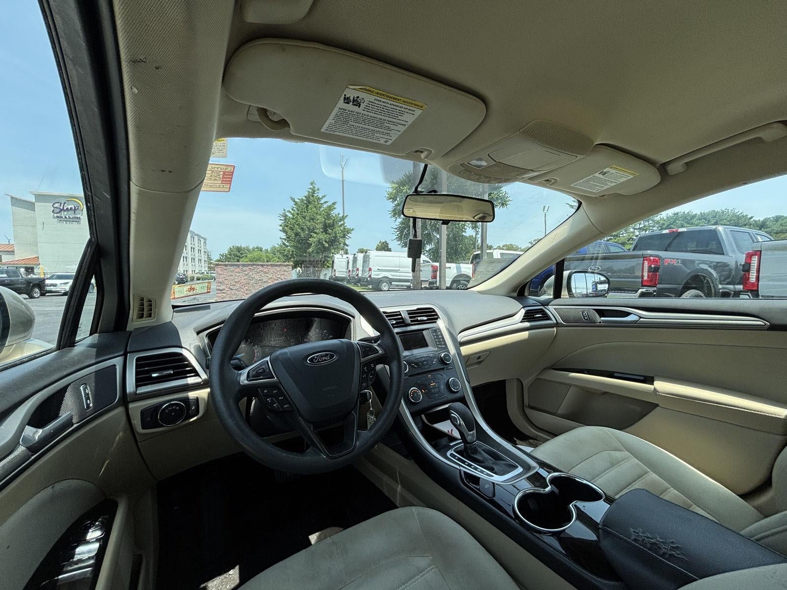 2015 Ford Fusion SE