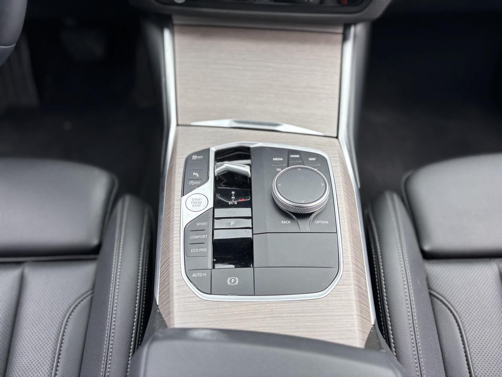 2025 BMW 3 Series 330i xDrive