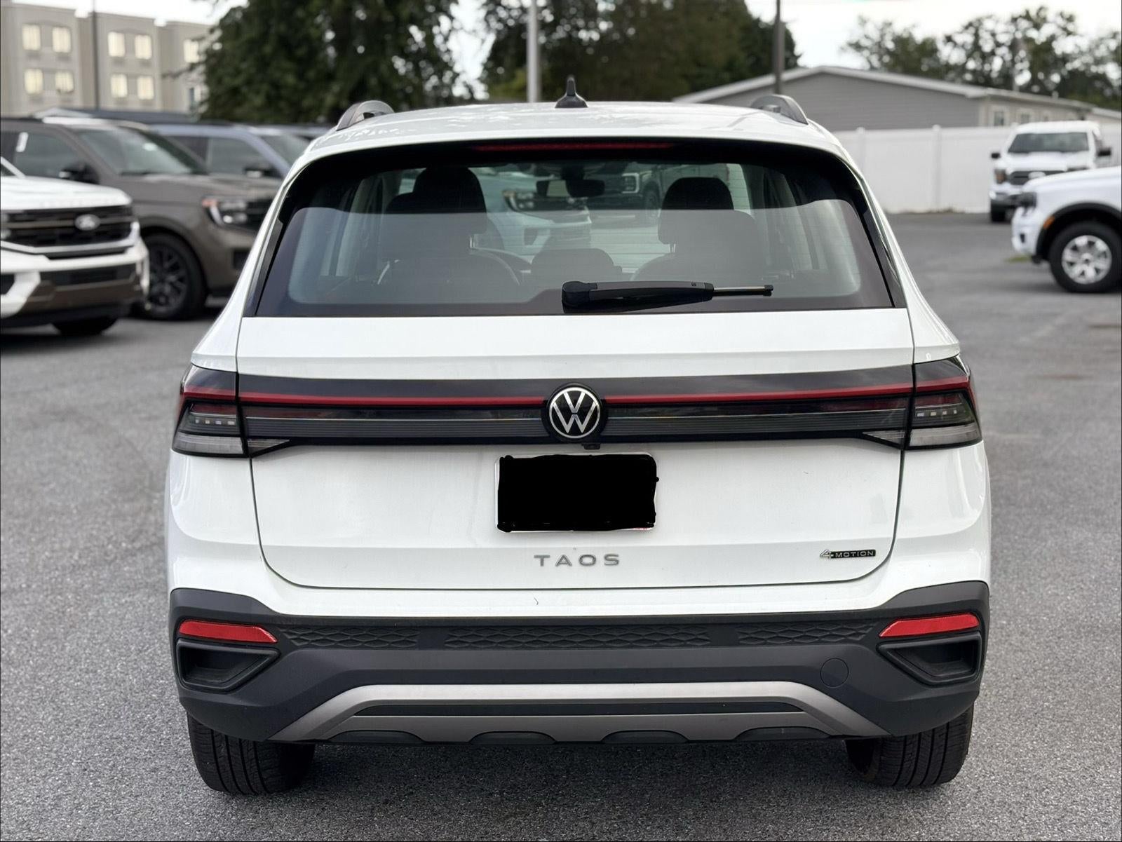 2025 Volkswagen Taos S