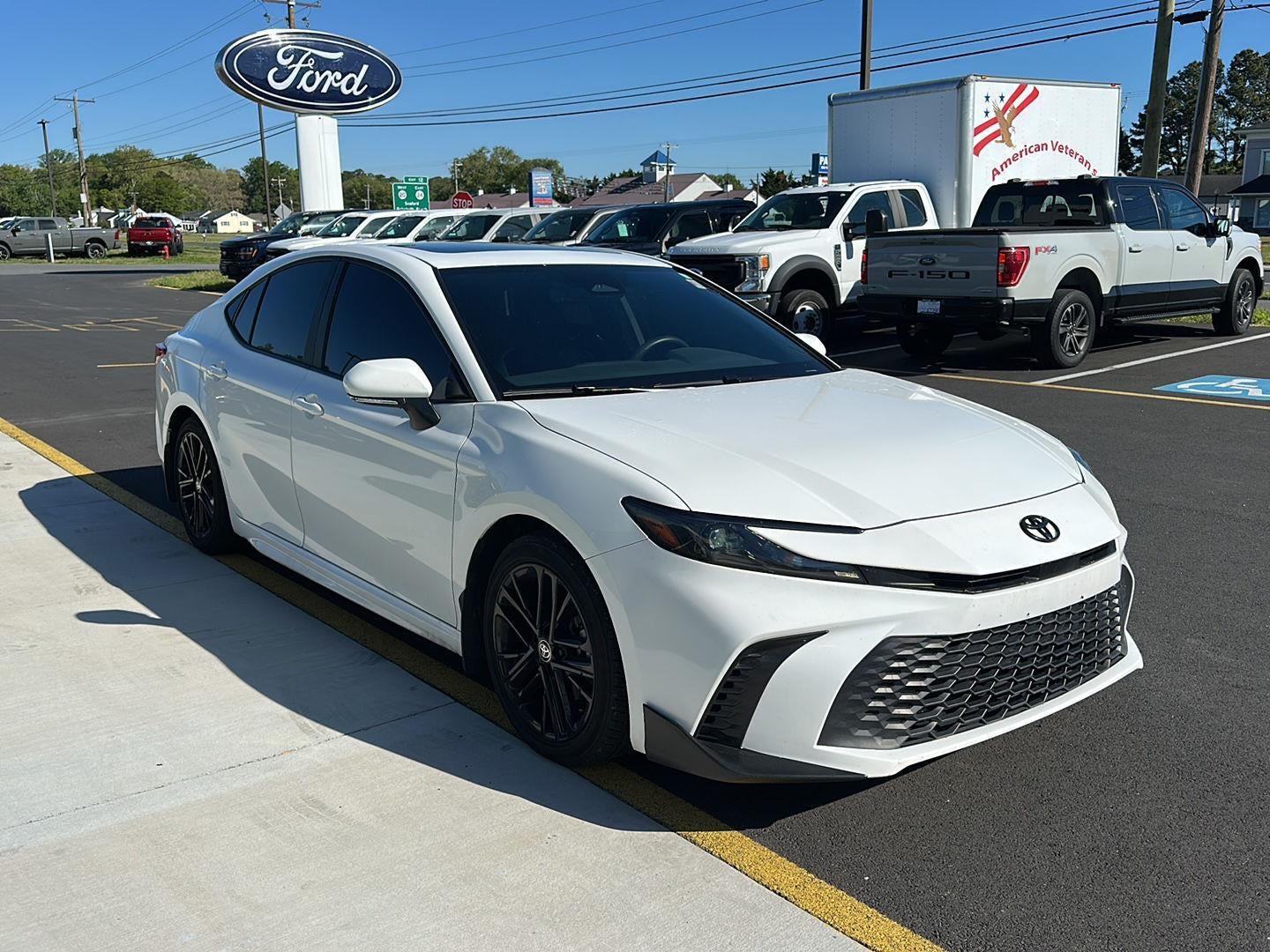 2025 Toyota Camry SE