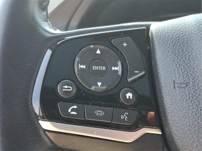 2022 Honda Pilot Touring w/Rear Captain's Chairs
