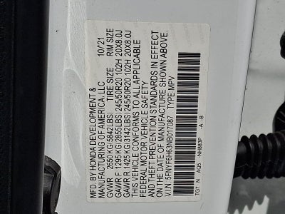 2022 Honda Pilot Touring w/Rear Captain's Chairs