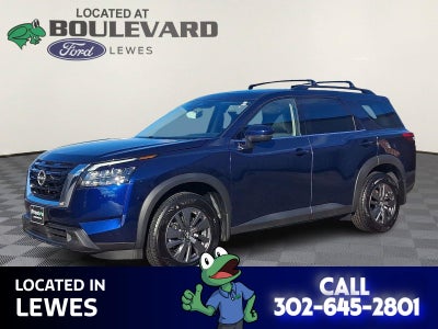 2025 Nissan Pathfinder SV