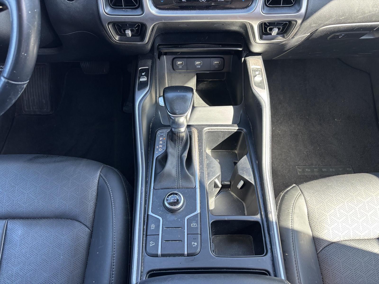 2021 Kia Sorento S