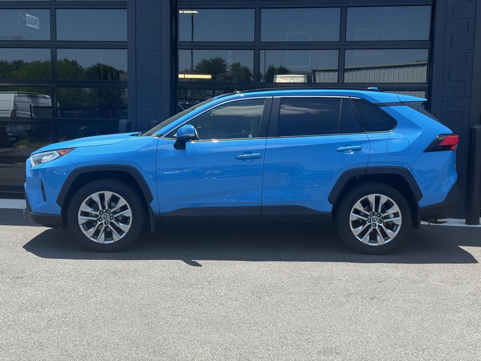 2019 Toyota RAV4 XLE Premium