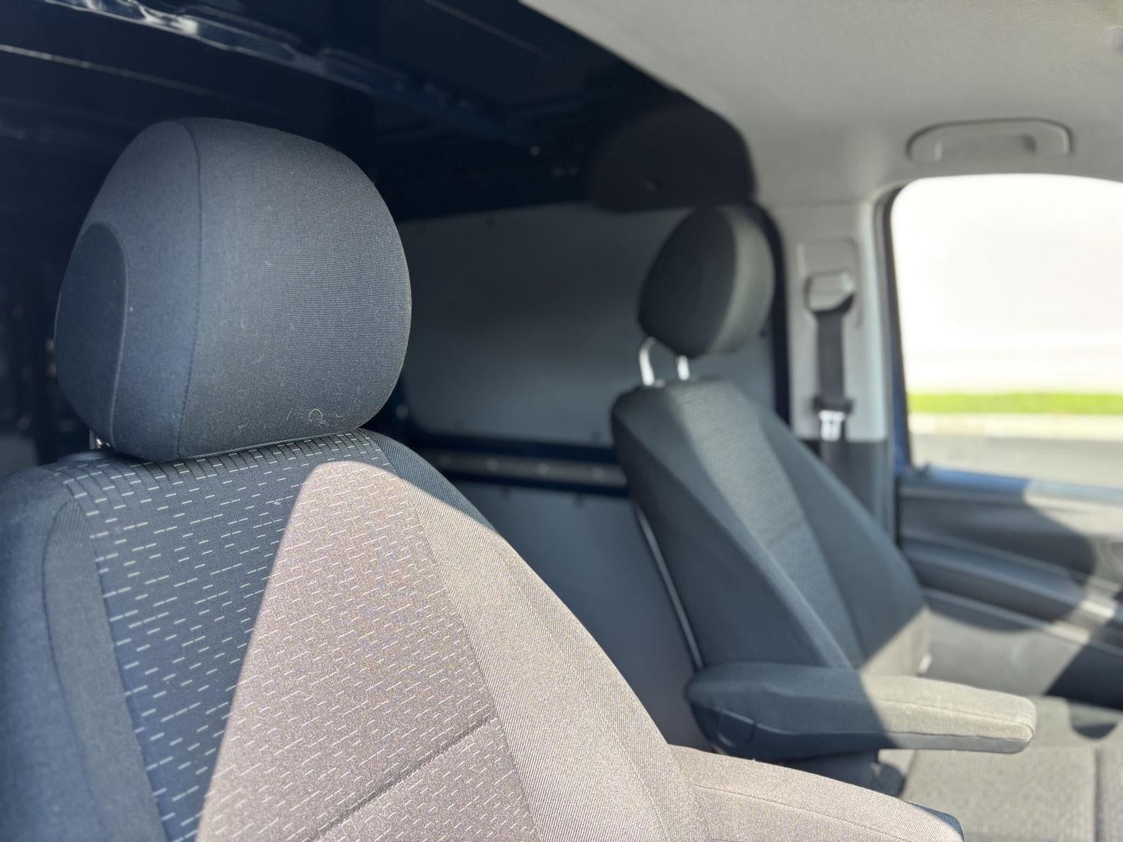 2023 Mercedes-Benz Metris Cargo Van Standard Roof 126" Wheelbase