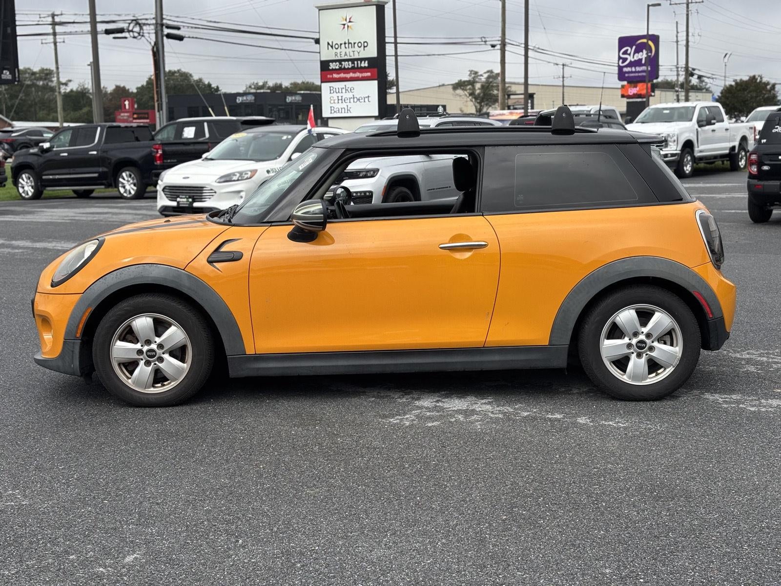 2016 MINI Cooper Hardtop 2dr HB