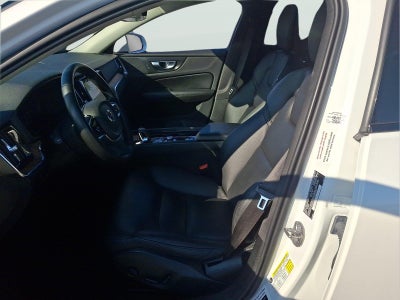 2025 Volvo V60 Cross Country Plus