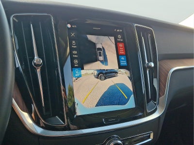 2025 Volvo V60 Cross Country Plus