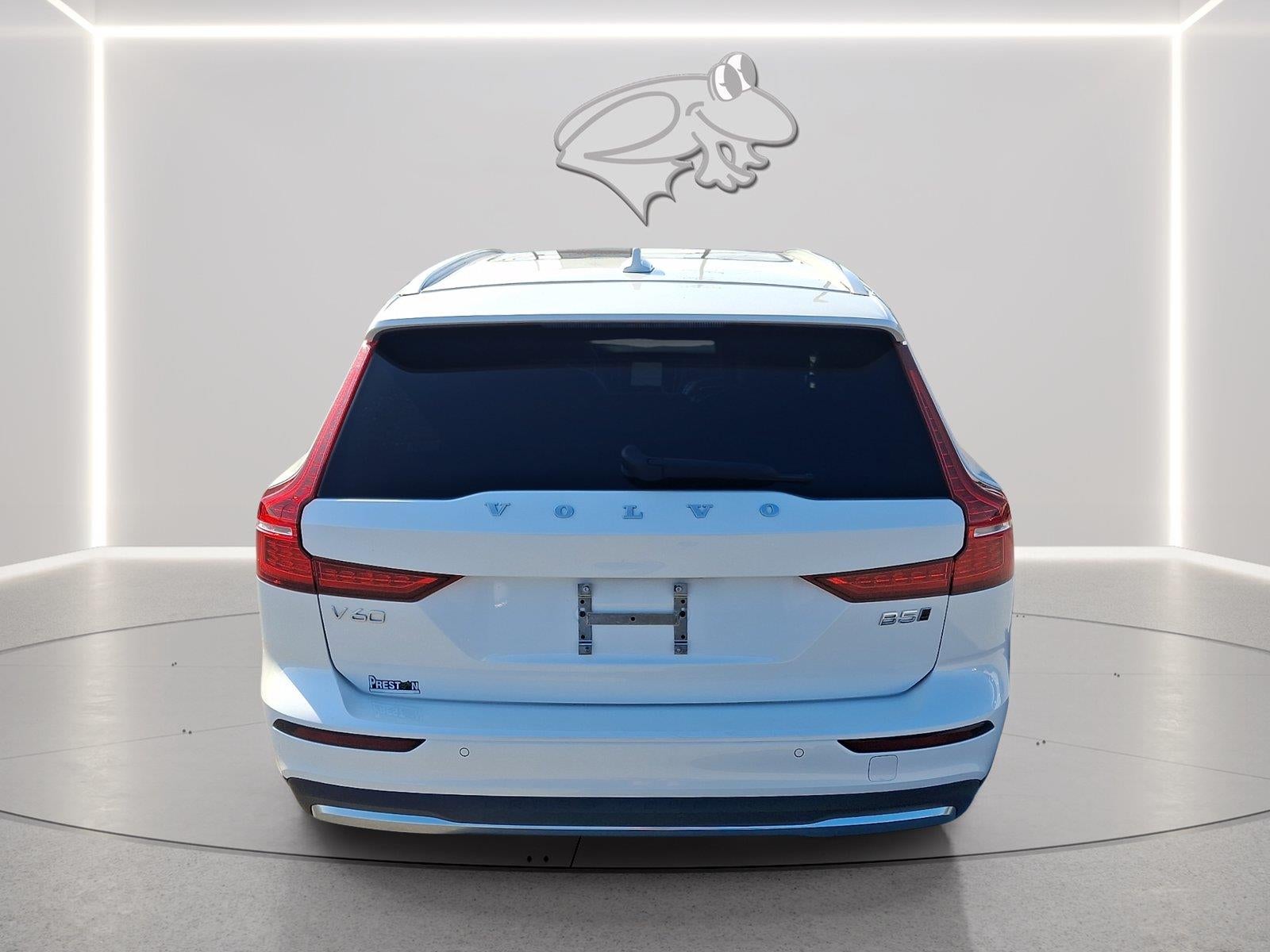 2025 Volvo V60 Cross Country Plus