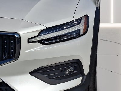 2025 Volvo V60 Cross Country Plus