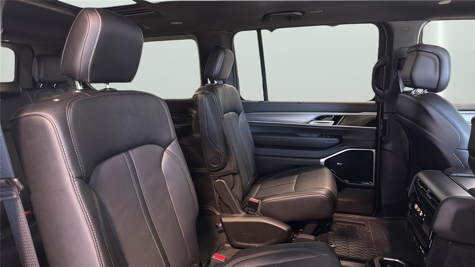 2026 Jeep Grand Wagoneer Limited Reserve