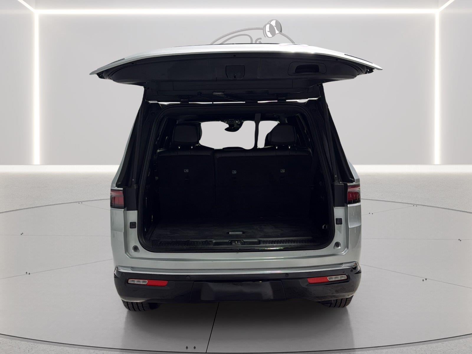 2023 Jeep Wagoneer Series II