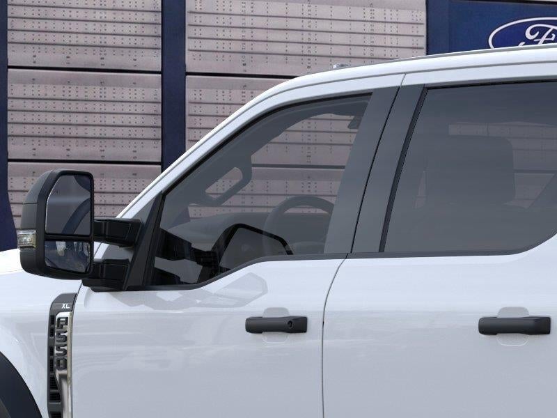 2026 Ford Super Duty F-550 DRW XL