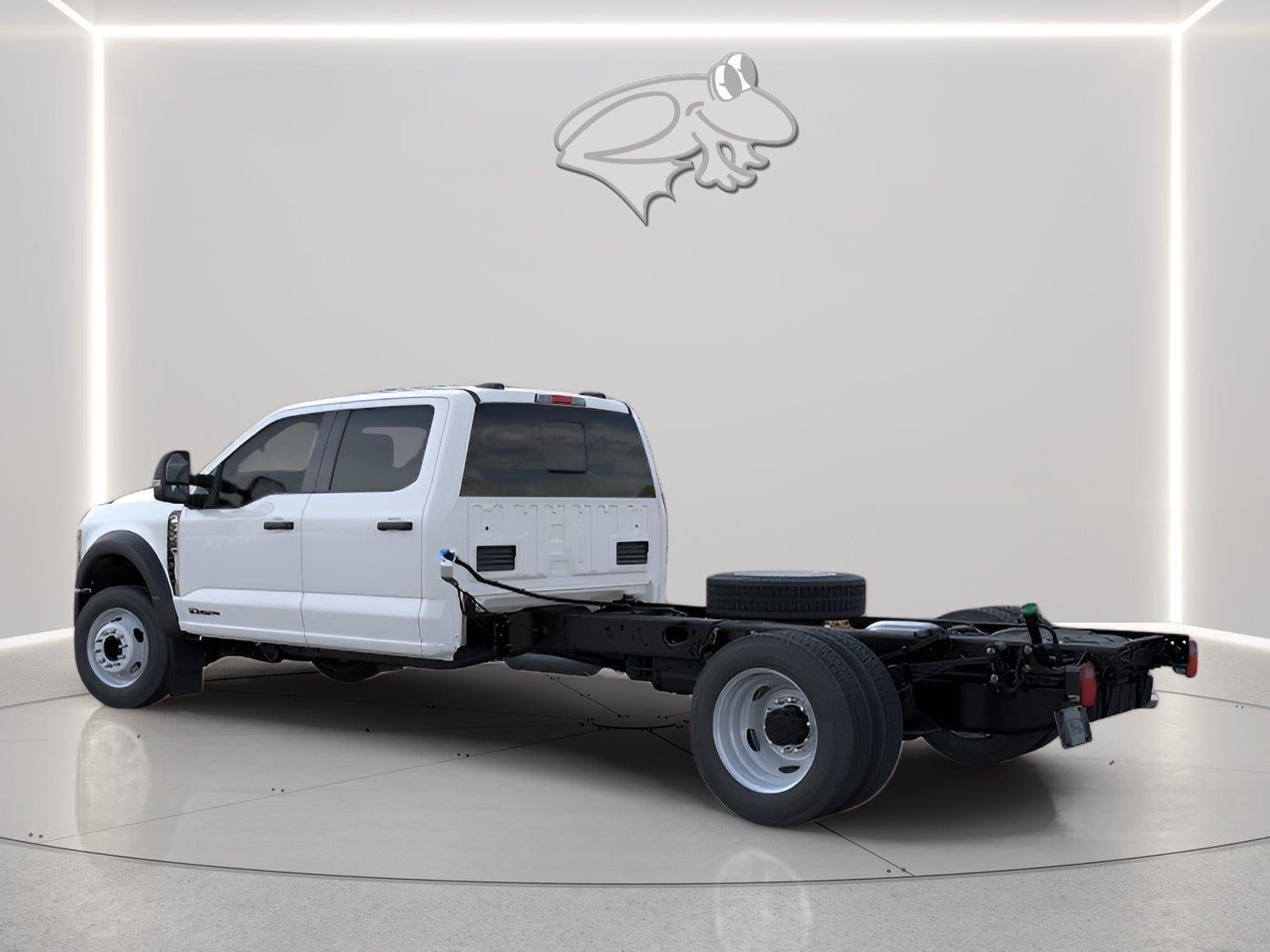 2026 Ford Super Duty F-550 Drw XL