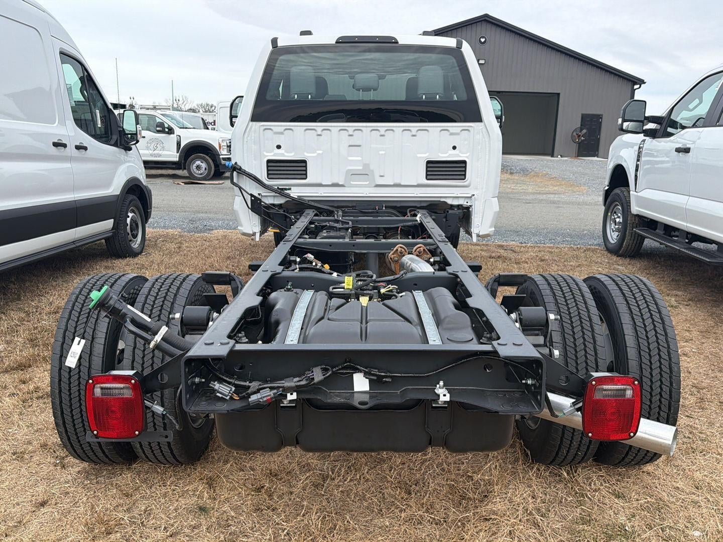 2026 Ford Super Duty F-450 DRW XL CHASSIS ONLY