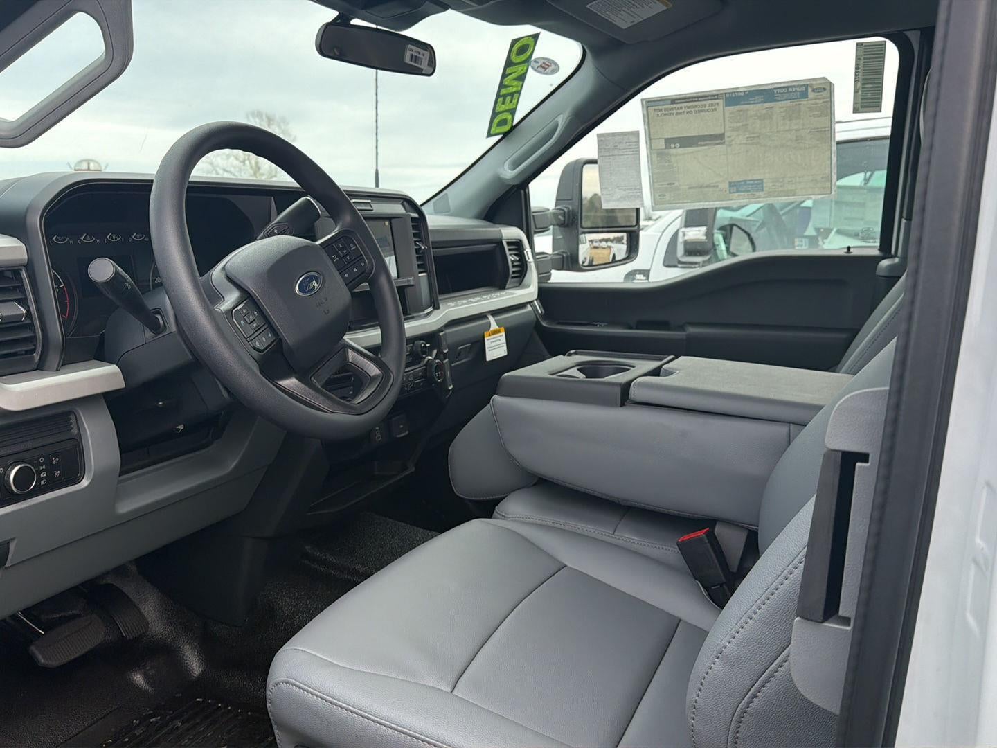 2026 Ford Super Duty F-450 DRW XL CHASSIS ONLY