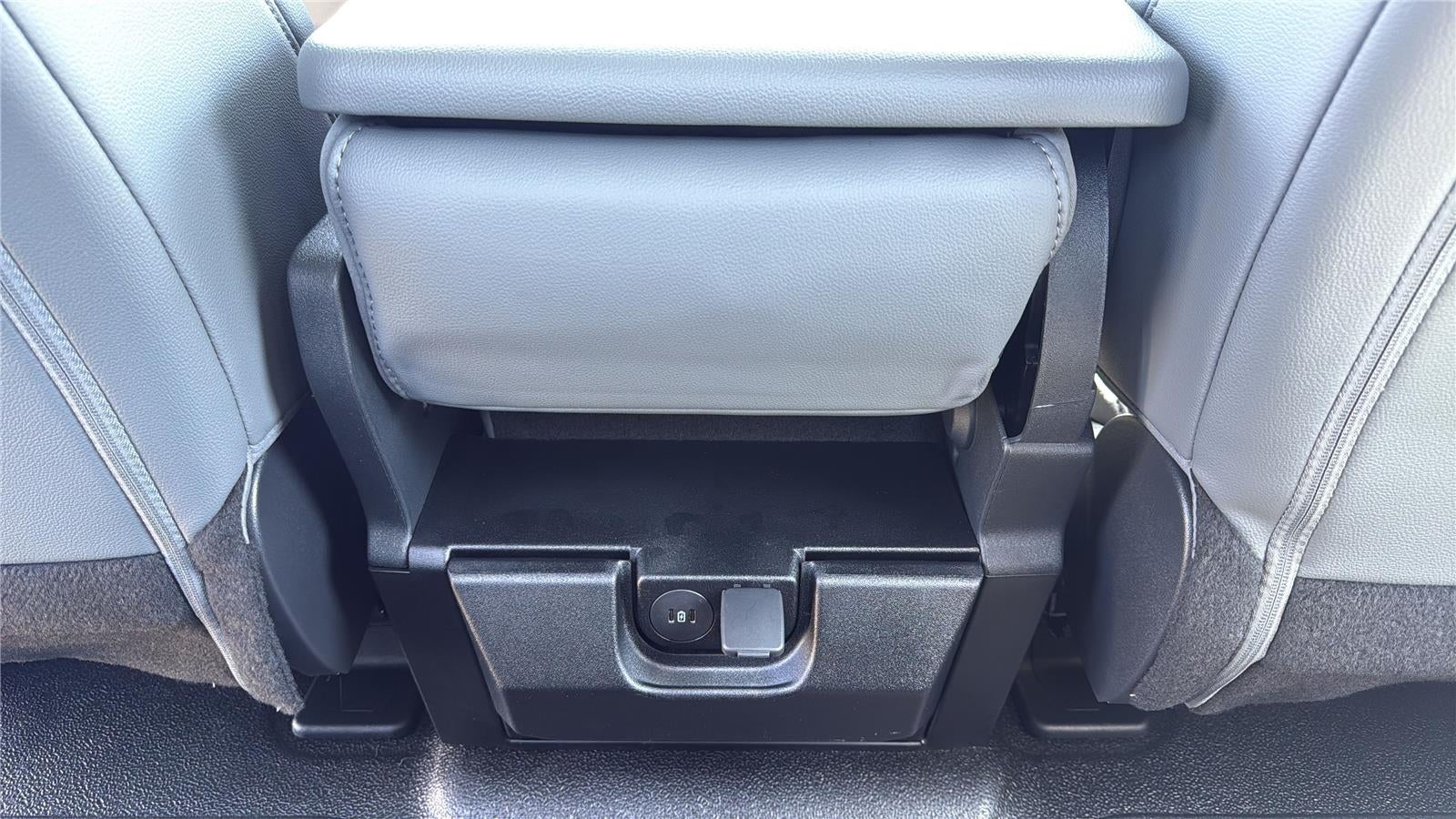 2026 Ford Super Duty F-450 DRW XL CHASSIS ONLY