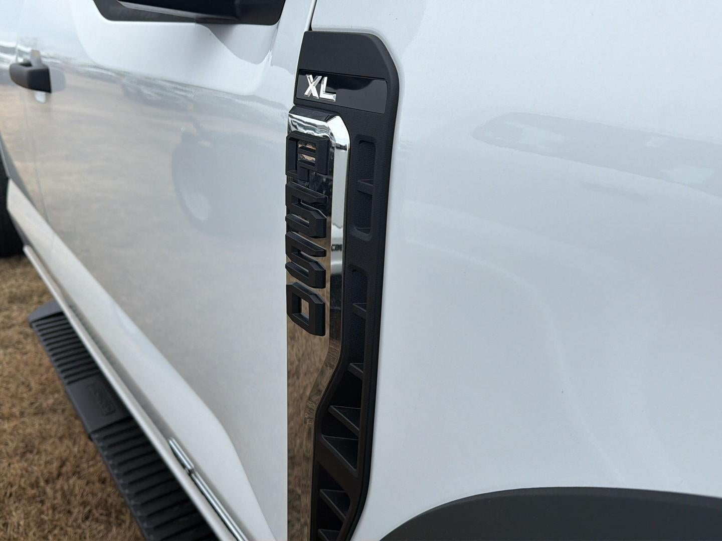 2026 Ford Super Duty F-550 DRW XL