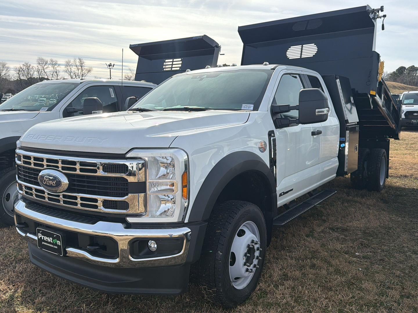 2025 Ford Super Duty F-550 DRW XL