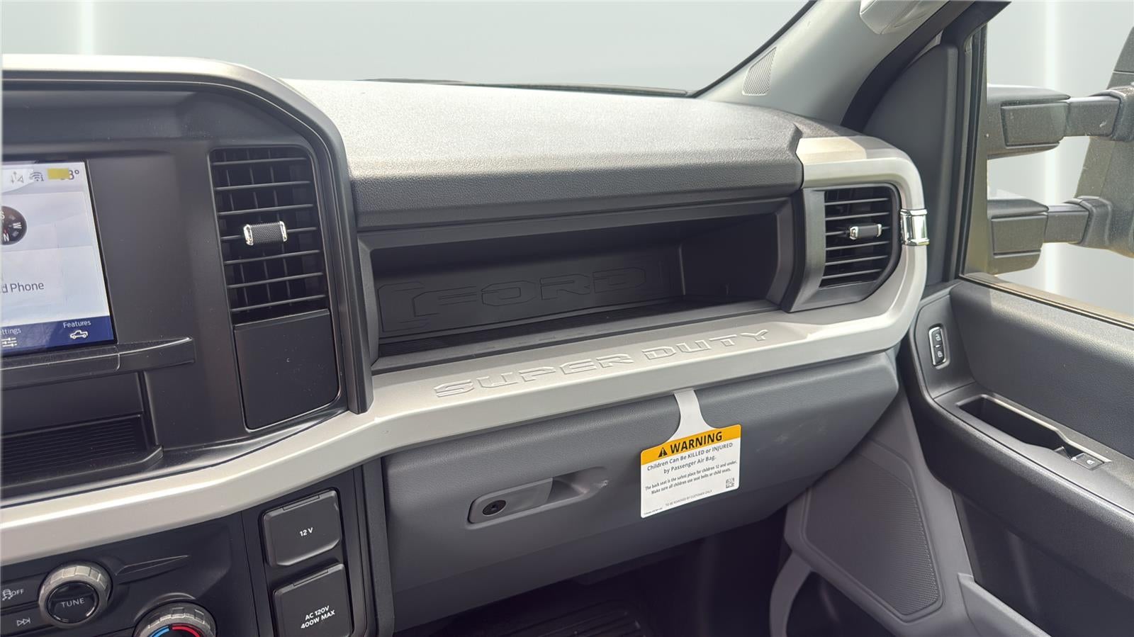 2026 Ford Super Duty F-250 9' READING CLASSISC II, C260 PKG, CLASS V HITCH