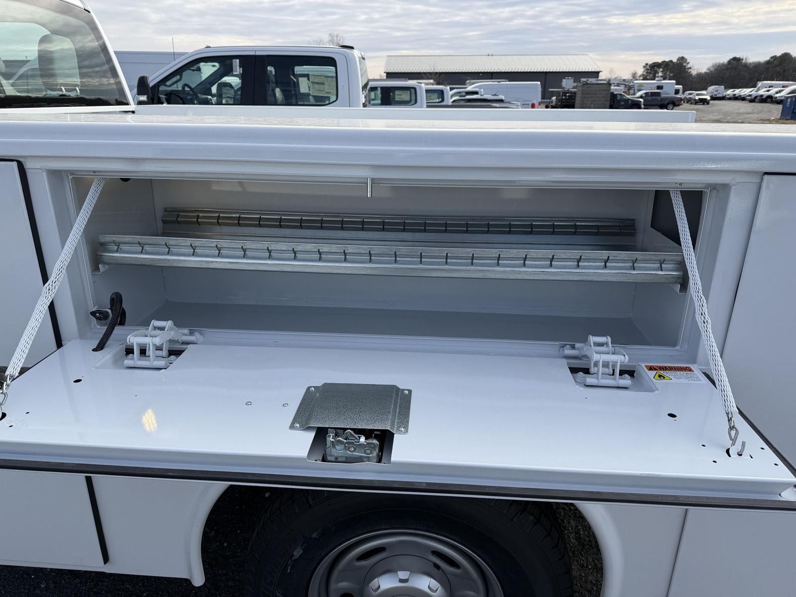 2026 Ford Super Duty F-250 8' READING CLASSIC II SERVICE BODY WITH C260 PACKAGE