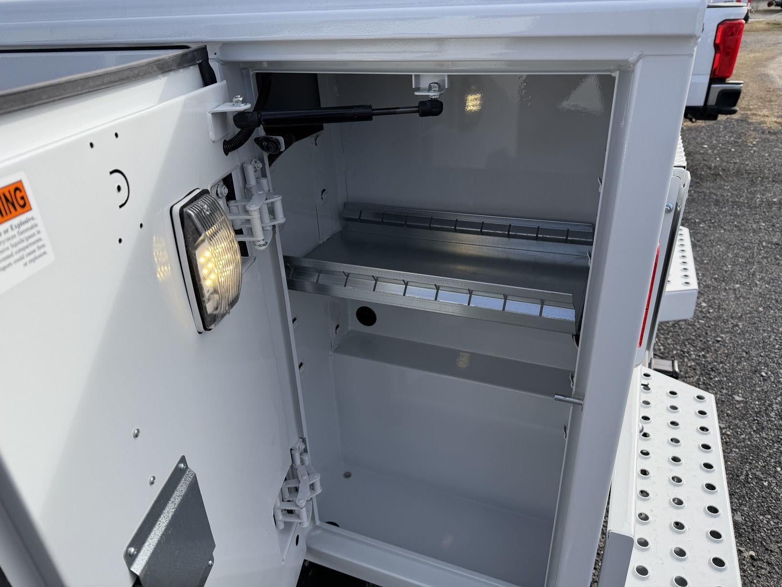 2026 Ford Super Duty F-250 8' READING CLASSIC II SERVICE BODY WITH C260 PACKAGE