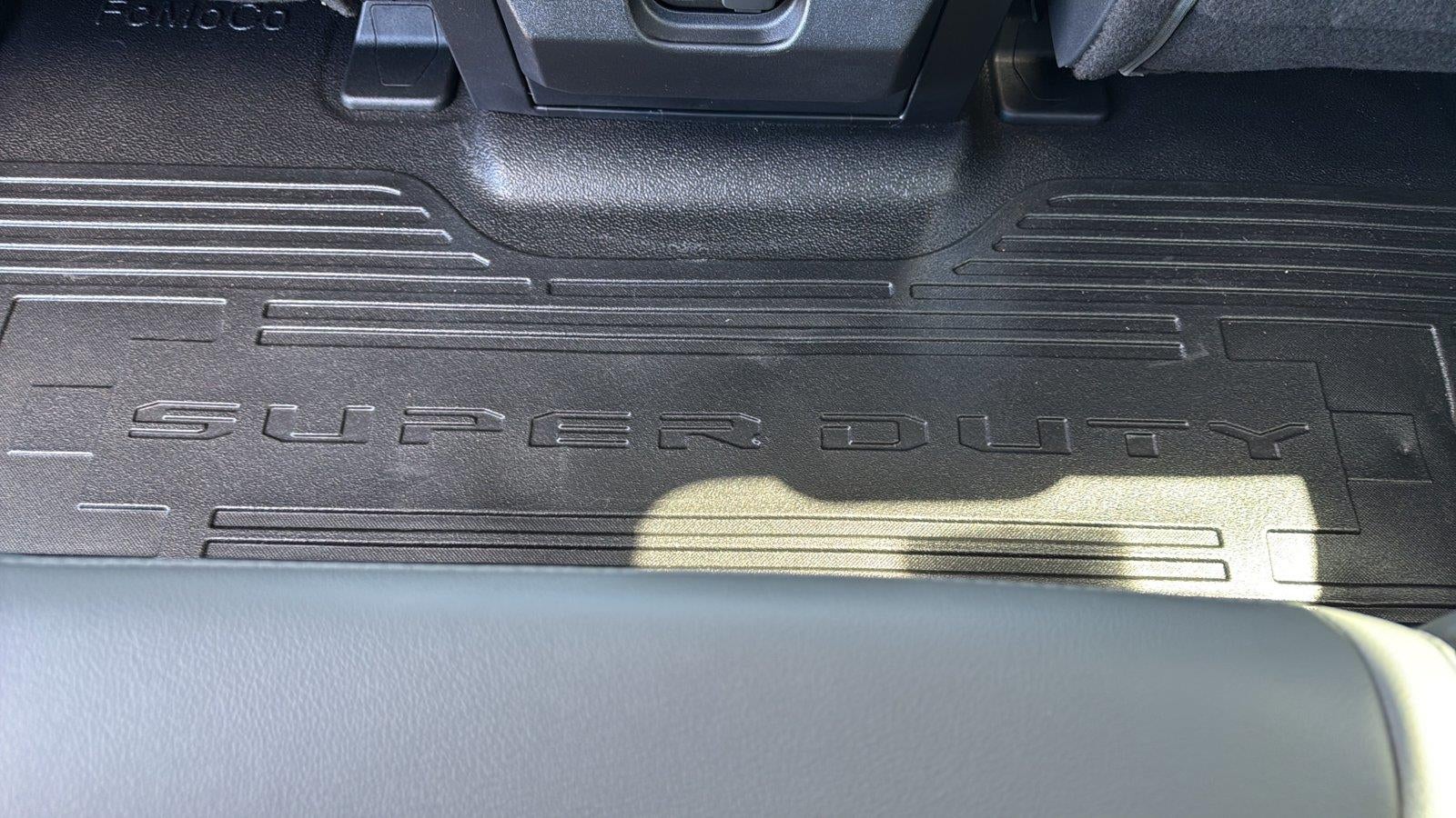 2026 Ford Super Duty F-350 SRW 9' KNAPHEIDE SERVICE BODY, CLASS V HITCH, SPRAY IN LINER, REMOTE LOCKS