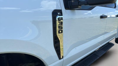 2026 Ford Super Duty F-350 SRW 9' KNAPHEIDE SERVICE BODY, CLASS V HITCH, SPRAY IN LINER, REMOTE LOCKS
