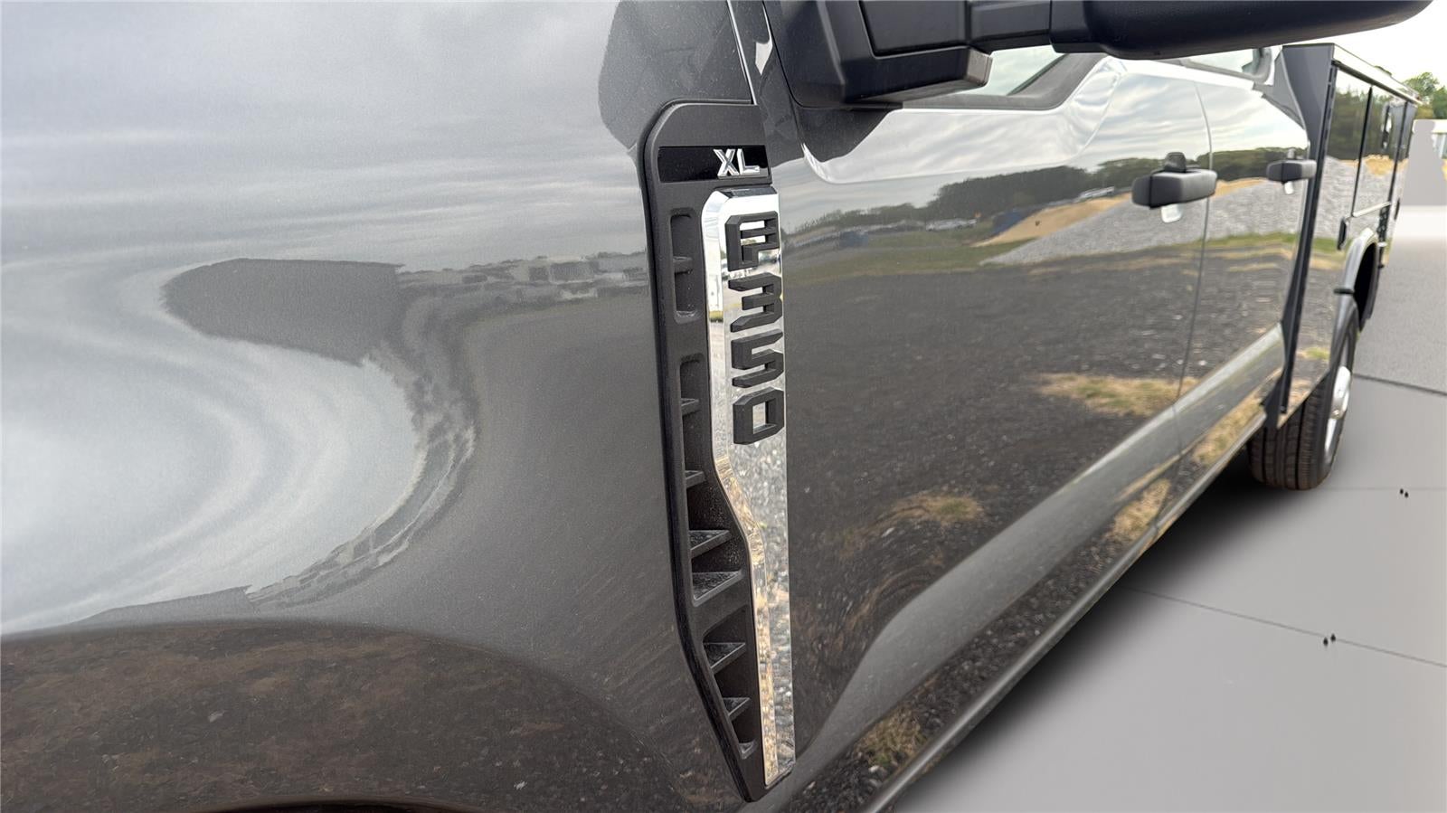 2026 Ford Super Duty F-350 SRW XL