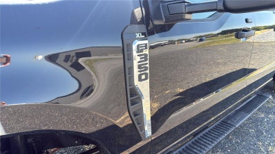2026 Ford Super Duty F-350 SRW XL CHASSIS ONLY