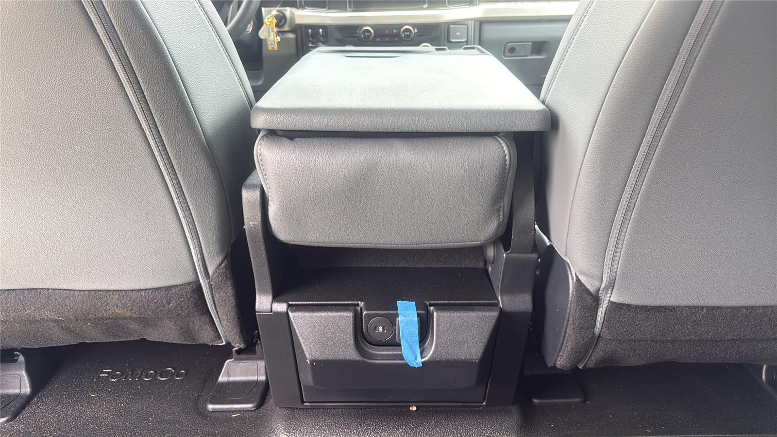 2026 Ford Super Duty F-350 SRW 9' KNAPHEIDE SERIVE BODY, REMOTE LOCKS, SPRAY IN LINER, CLASS V HITCH