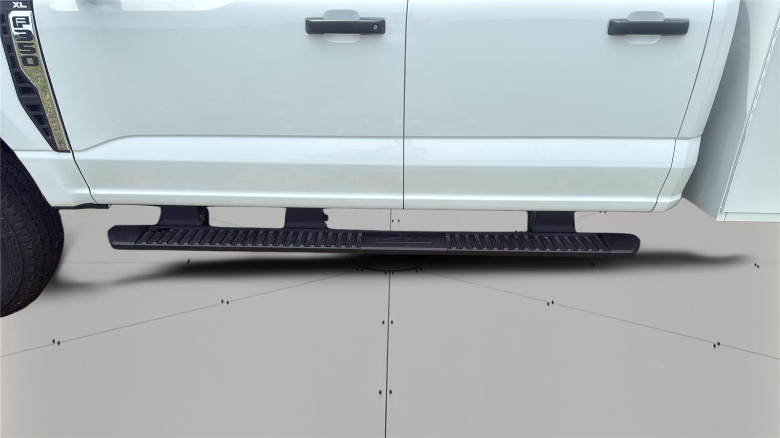 2026 Ford Super Duty F-350 SRW 9' KNAPHEIDE SERIVE BODY, REMOTE LOCKS, SPRAY IN LINER, CLASS V HITCH