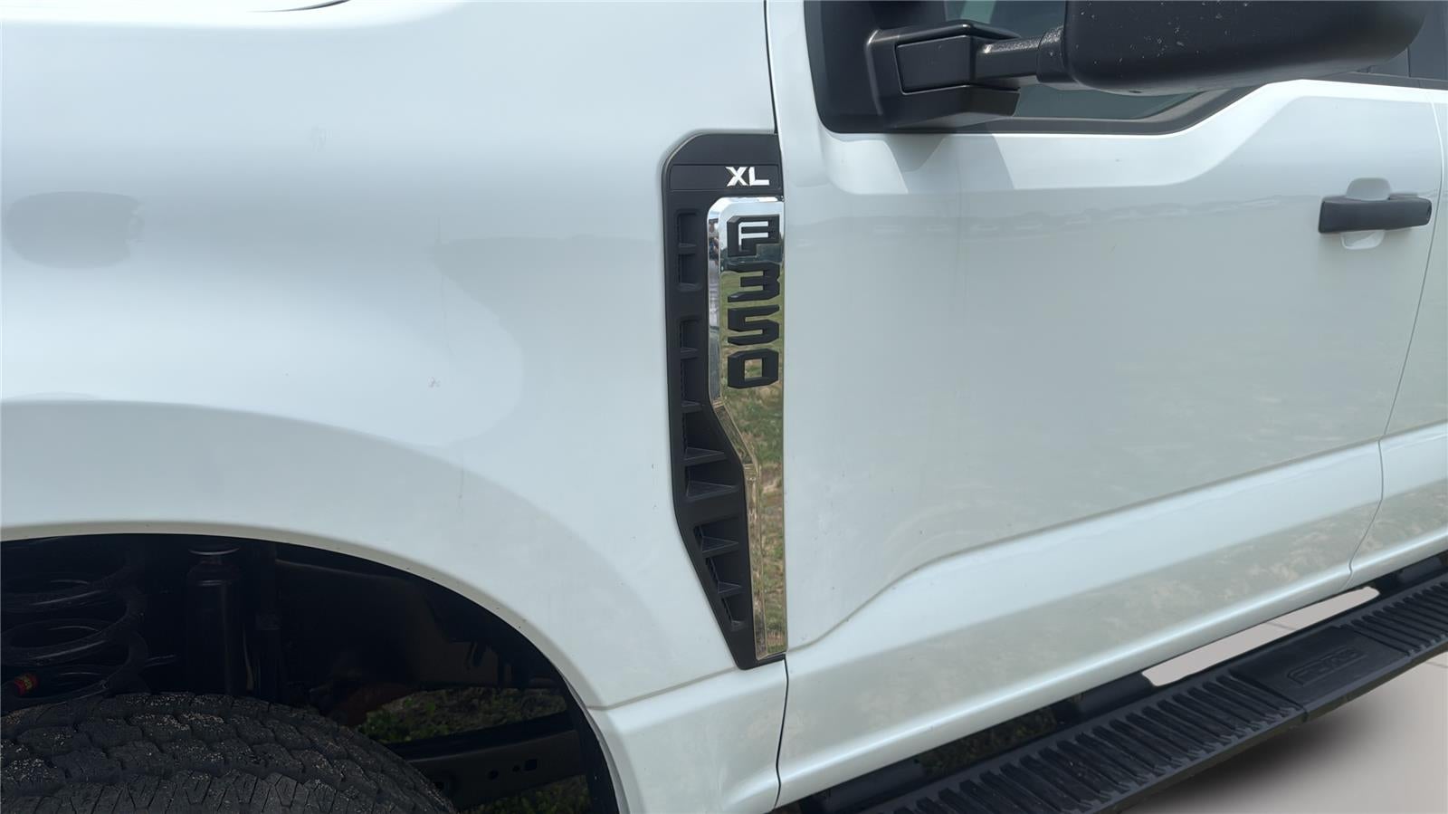 2026 Ford Super Duty F-350 SRW 9' KNAPHEIDE SERIVE BODY, REMOTE LOCKS, SPRAY IN LINER, CLASS V HITCH