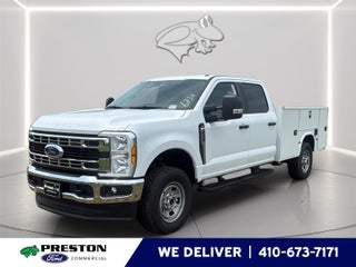 2026 Ford Super Duty F-350 SRW 9' KNAPHEIDE SERIVE BODY, REMOTE LOCKS, SPRAY IN LINER, CLASS V HITCH