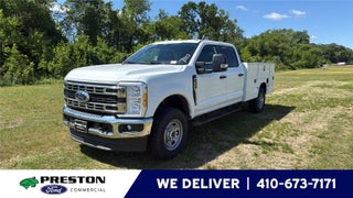 2026 Ford Super Duty F-350 SRW 9' KNAPHEIDE SERVICE BODY, CLASS V HITCH, SPRAY IN LINER, REMOTE LOCKS