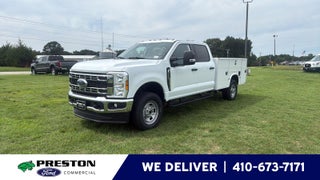 2026 Ford Super Duty F-350 SRW 9' KNAPHEIDE SERIVE BODY, REMOTE LOCKS, SPRAY IN LINER, CLASS V HITCH