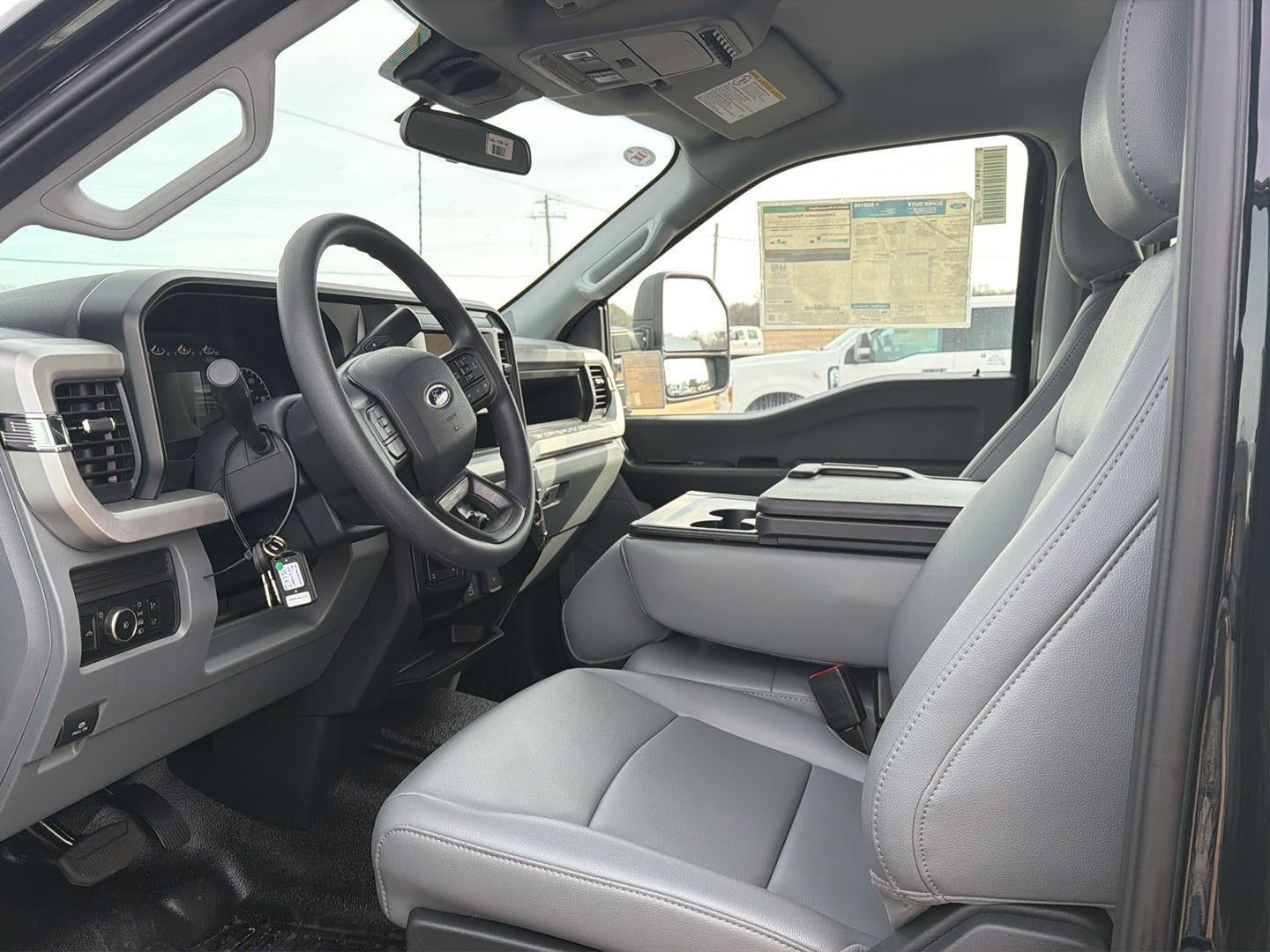 2025 Ford Super Duty F-350 XL