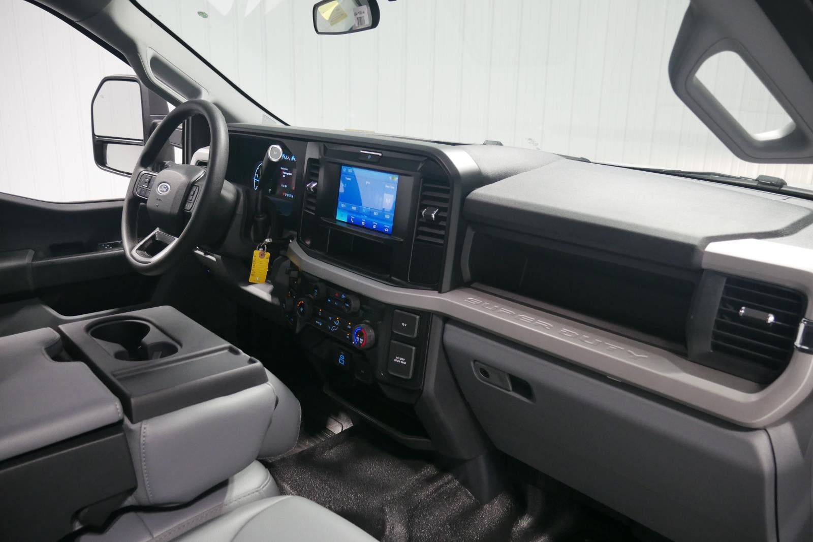 2025 Ford Super Duty F-350 XL