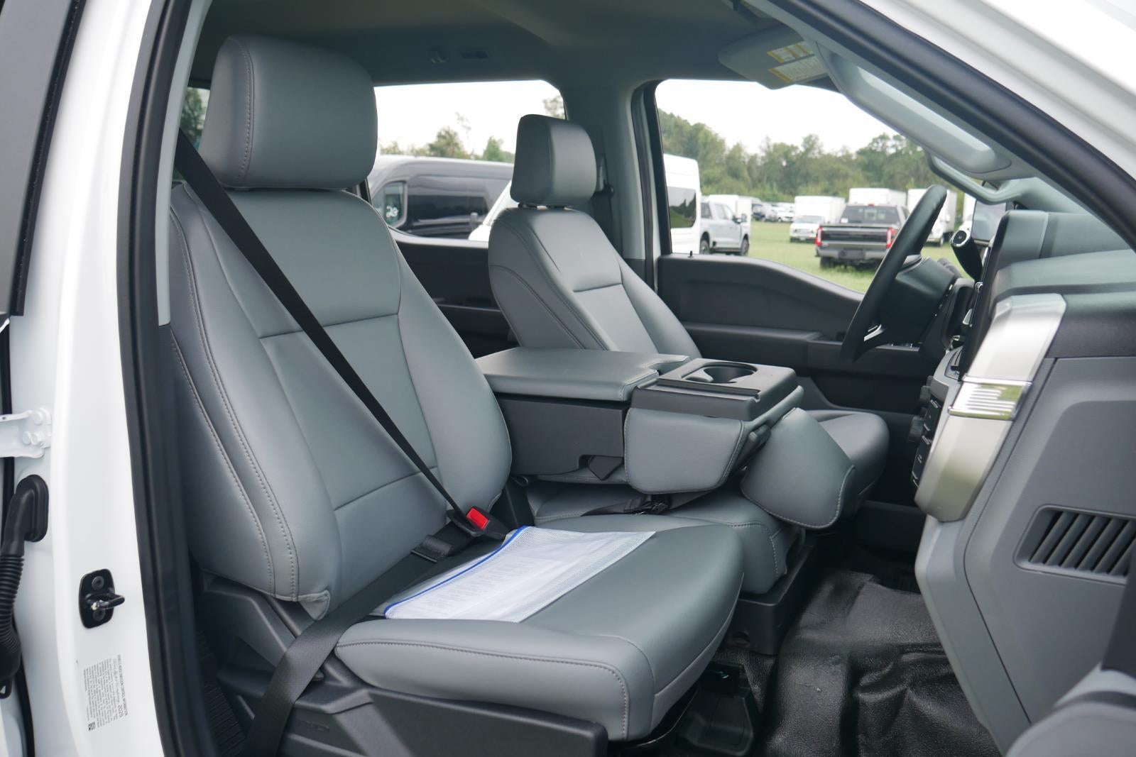 2025 Ford Super Duty F-350 XL