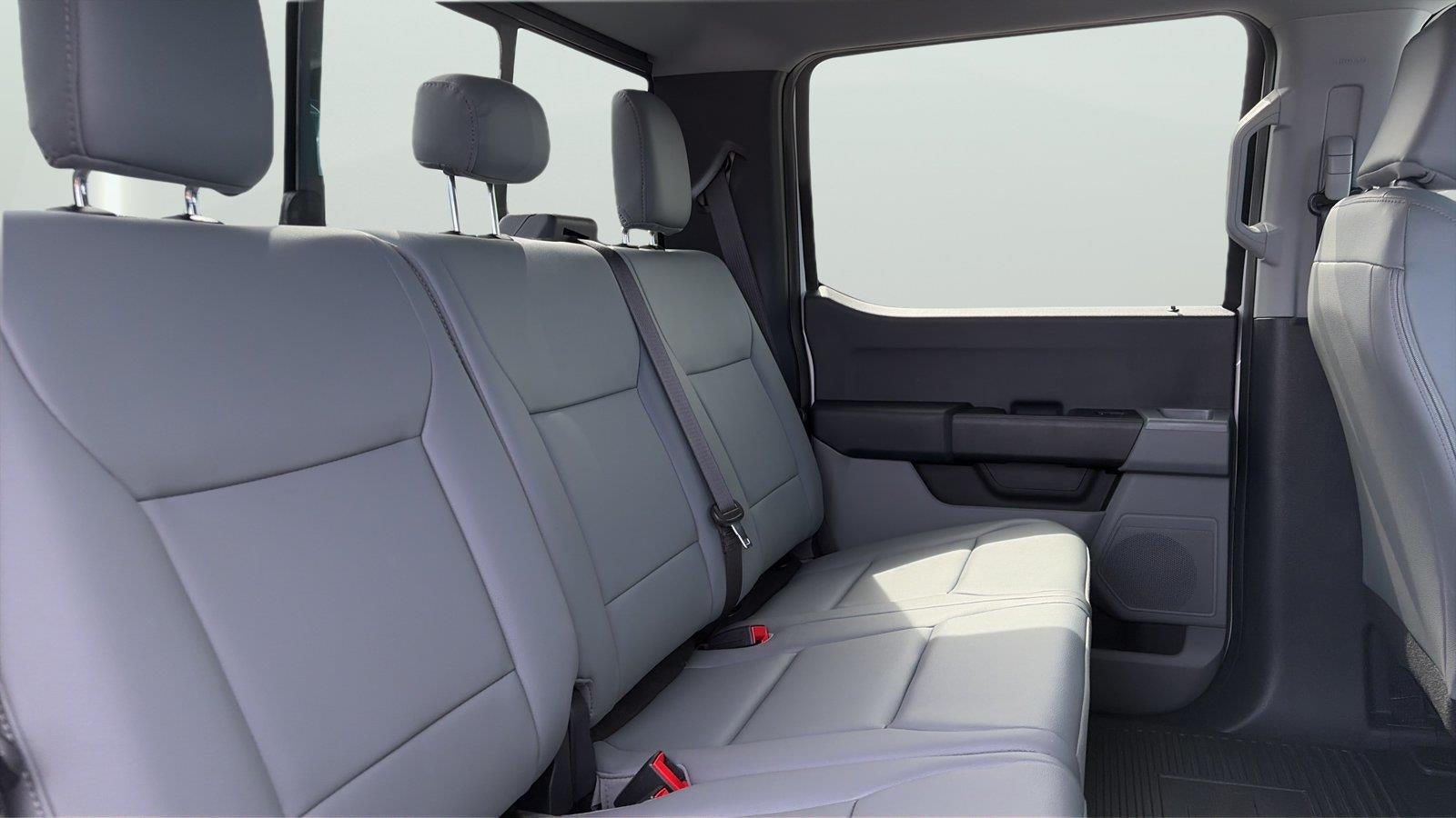 2027 Ford Super Duty F-350 Srw XL