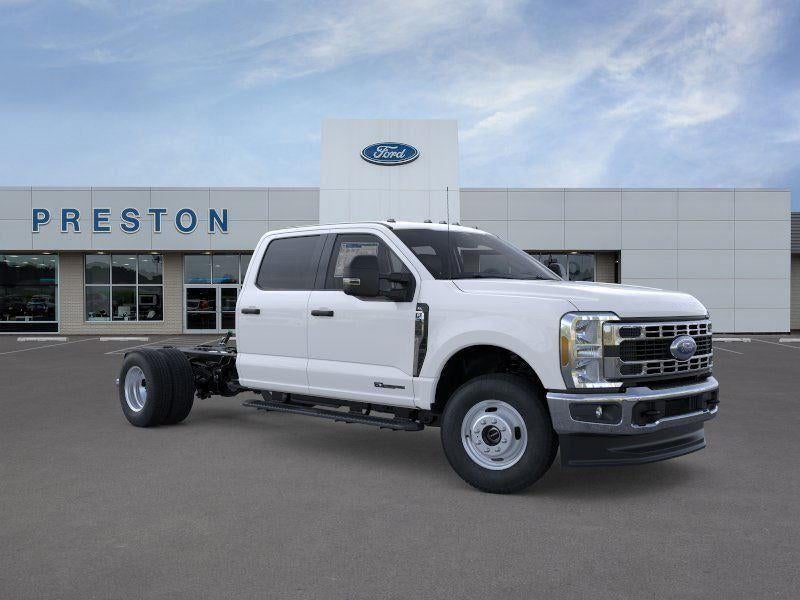 2025 Ford Super Duty F-350 DRW XL