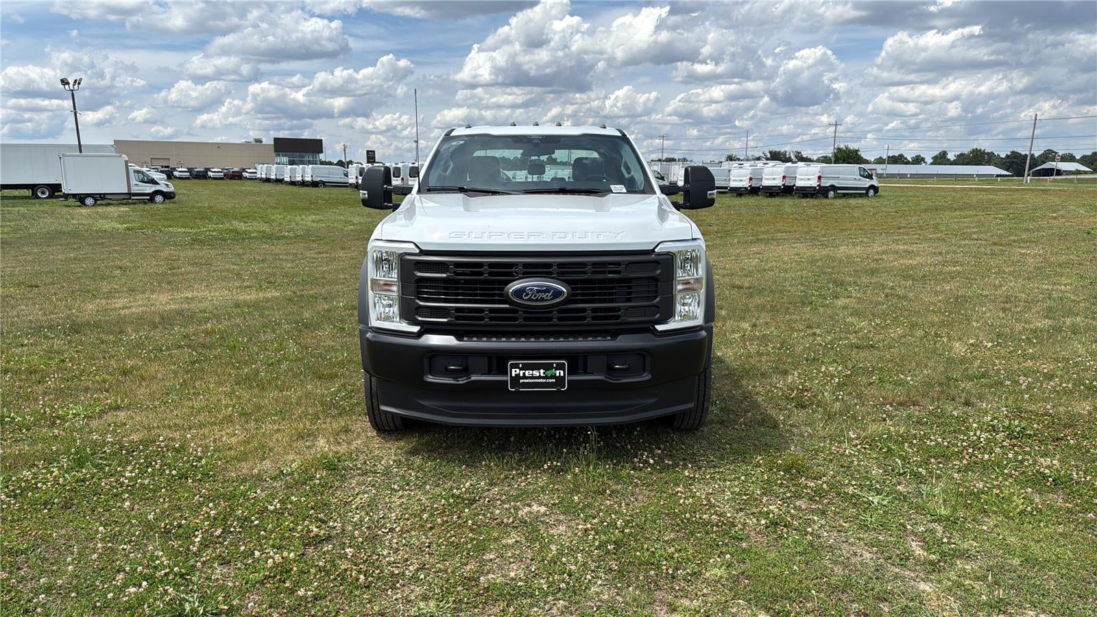 2026 Ford Super Duty F-450 DRW XL CHASSIS ONLY