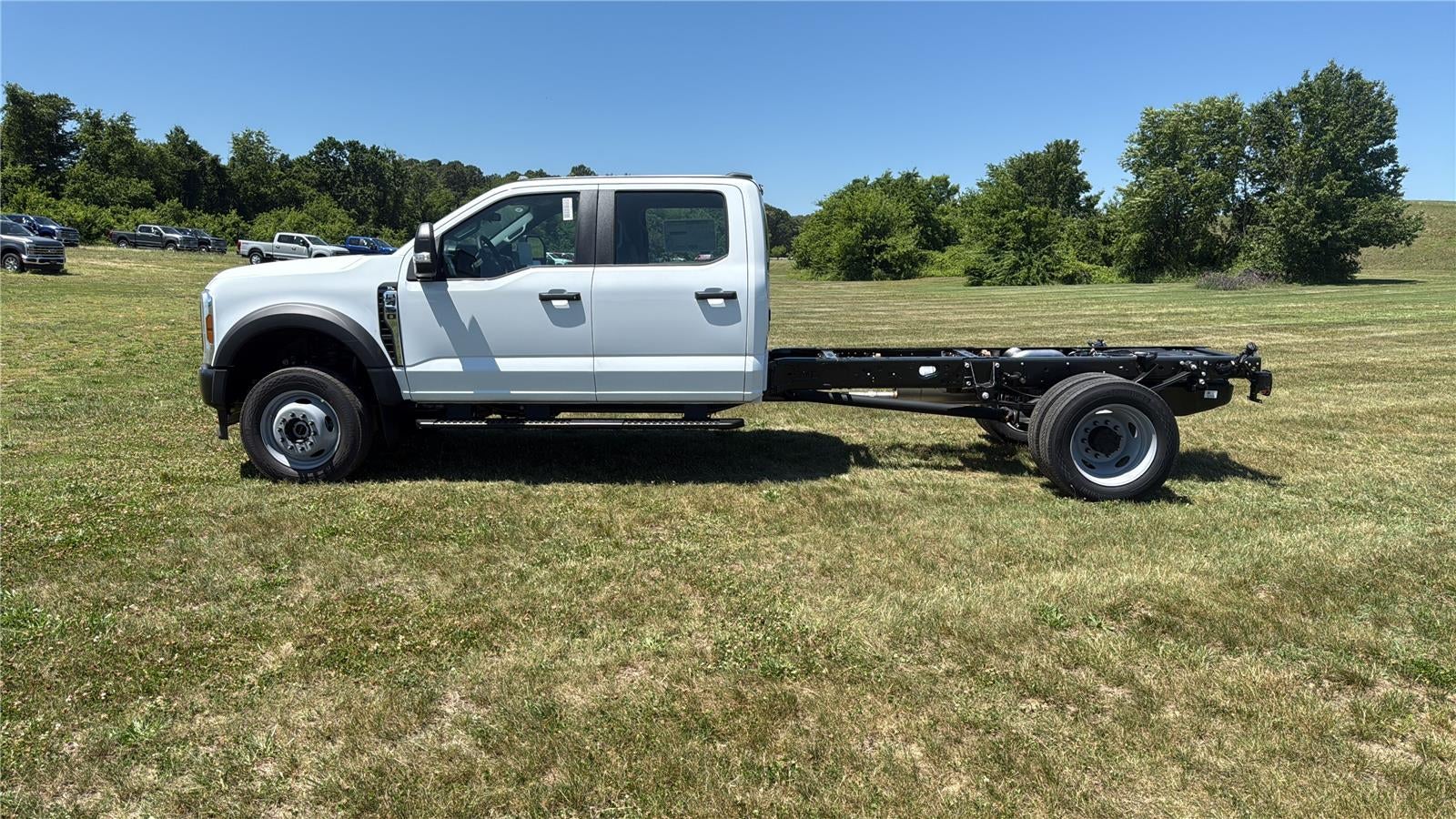 2026 Ford Super Duty F-450 DRW XL CHASSIS ONLY