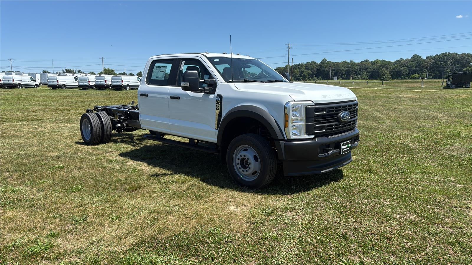 2026 Ford Super Duty F-450 DRW XL CHASSIS ONLY