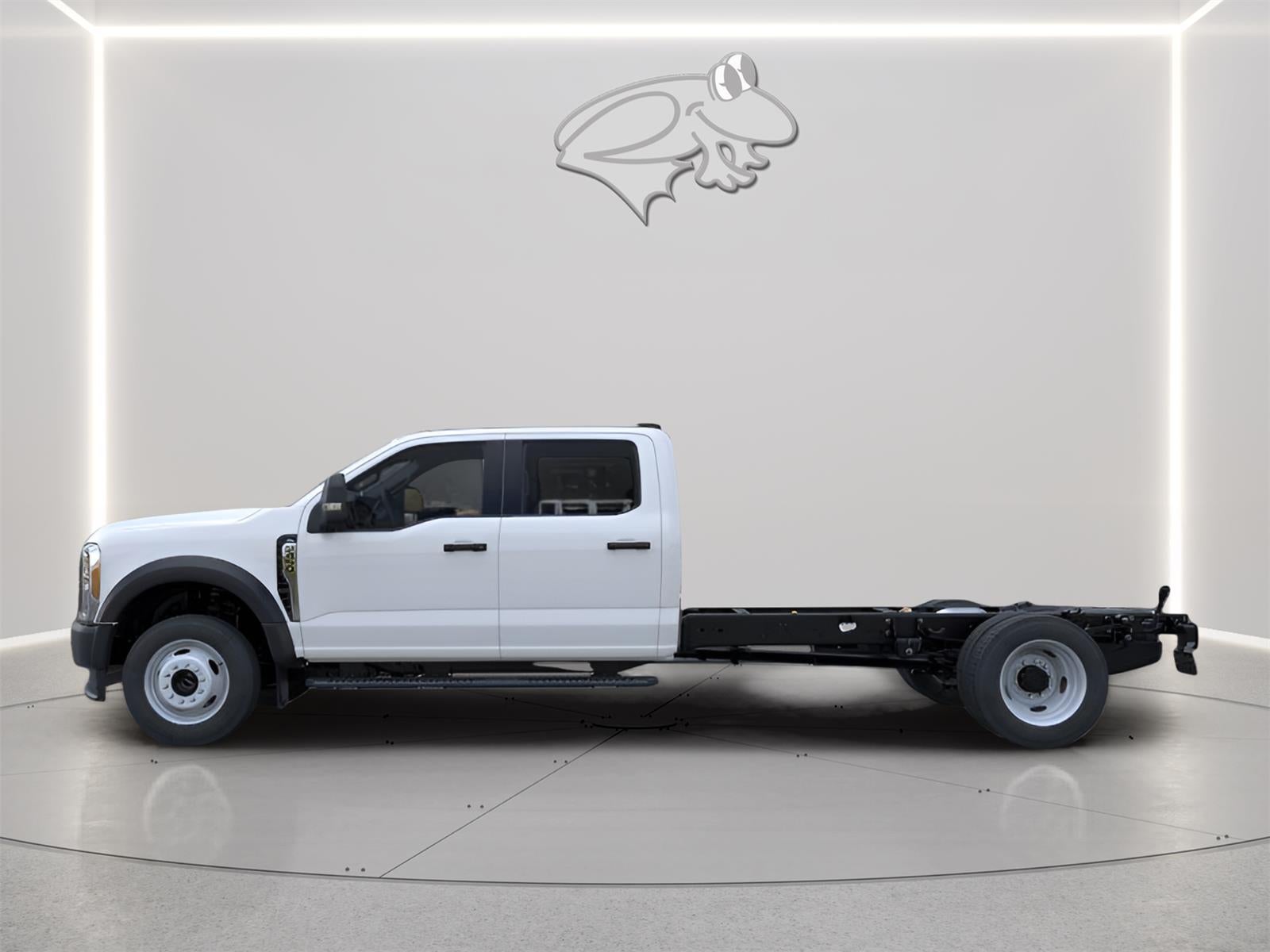 2026 Ford Super Duty F-450 DRW XL CHASSIS ONLY