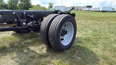2026 Ford Super Duty F-450 DRW XL CHASSIS ONLY